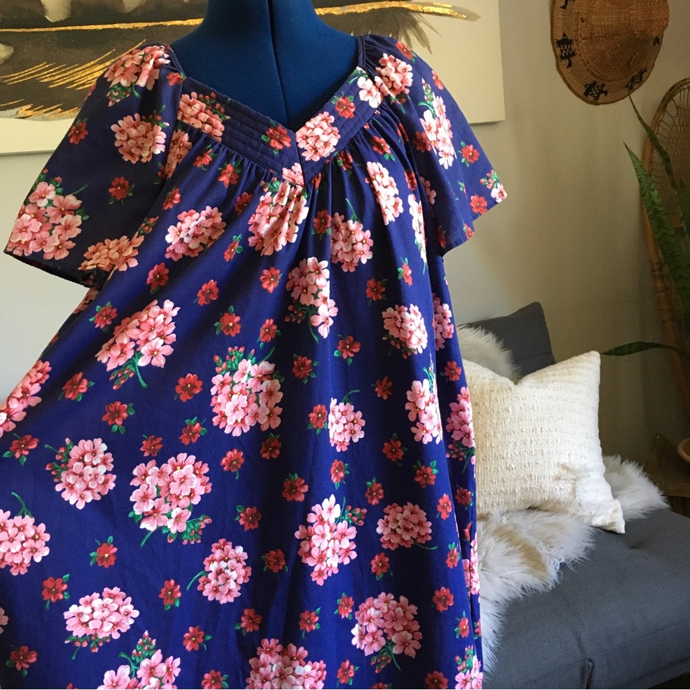VTG 🌸 floral Muumu by Haband - Picture 6 of 16